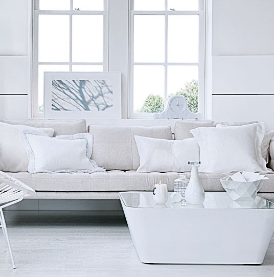 modern beyaz oturma odası dekoru
