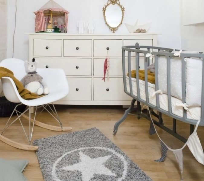 beyaz kız bebek odası dekorasyon fikirleri