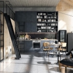 Siyah mobilya ve hafif ahşap unsurlar ile endüstriyel çatı katı mutfak