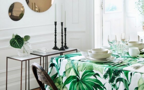 tropik desenli masa örtüsü