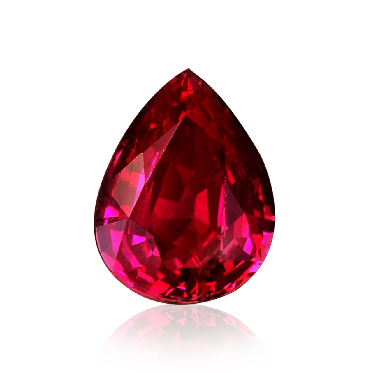 Камни руби. Рубин (красный и малиновый Корунд),. Рубин драгоценный камень. Камень Рубин это драгоценный камень. Рубин огранка.