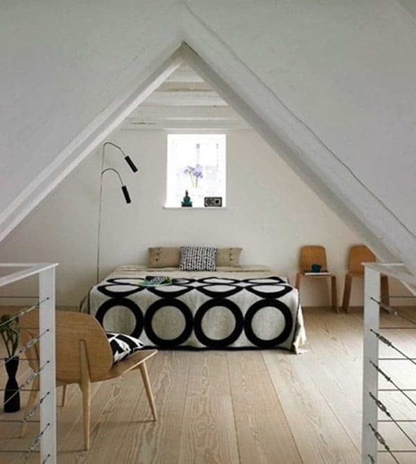 minimal çatı katı yatak odası