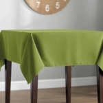 yeşil masa örtüsü