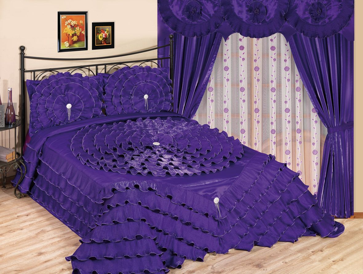 Gösterişli fırfırlı yatak örtüsü modeli