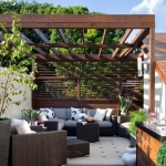 Doğal görünümlü teras pergola