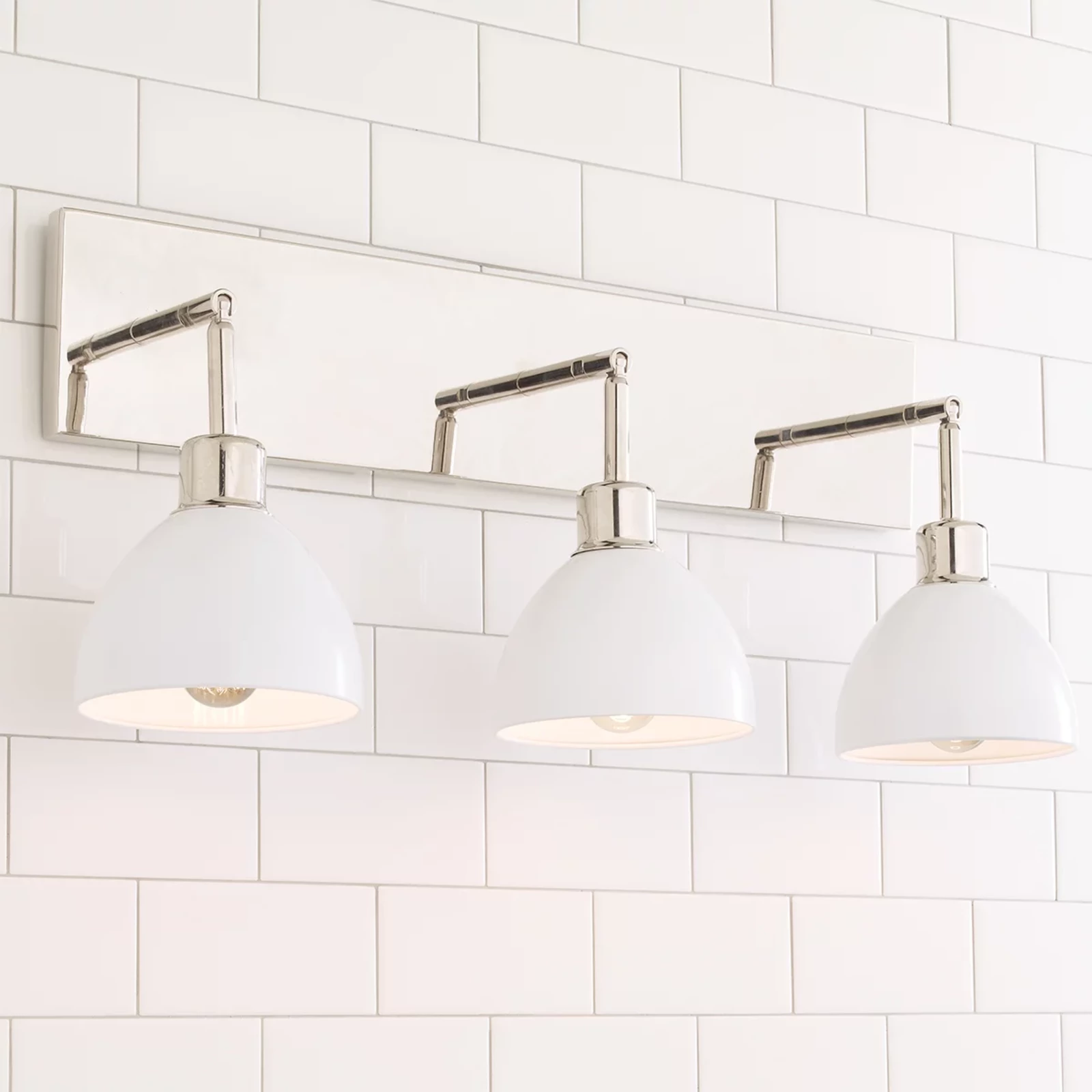 GENÇ EVİ AŞK DAPPER BANYO LIGHT - 3 LIGHT